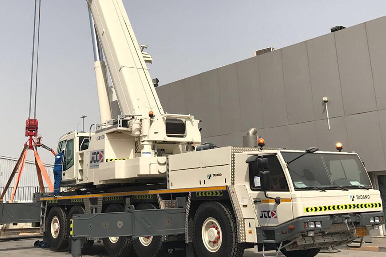 RJTC-Qatar-acquires-new-220-ton-Tadano-AT-Crane-30-July-2017.jpg